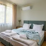 Kraimorie Park Apartman *