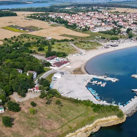 Kraimorie Park Apartment Burgas City