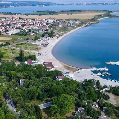 Kraimorie Park Apartment Burgas City