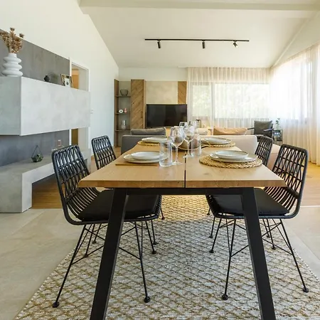 Kraimorie Park Apartment *